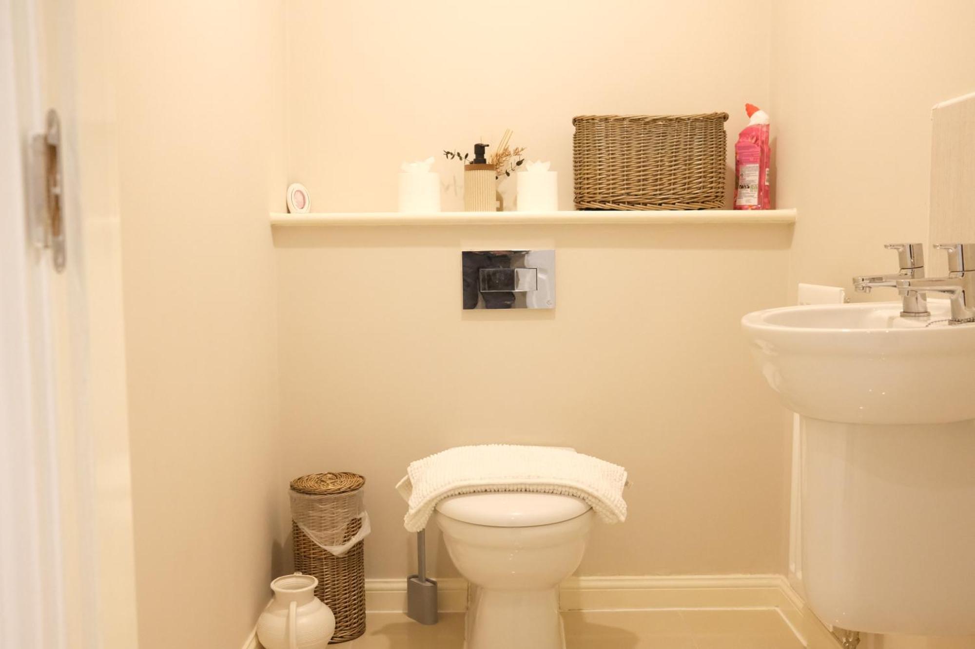 Luxury 6-Bedroom House 5 Minutes From Bicester Village Shopping Outlet 체스터톤 외부 사진