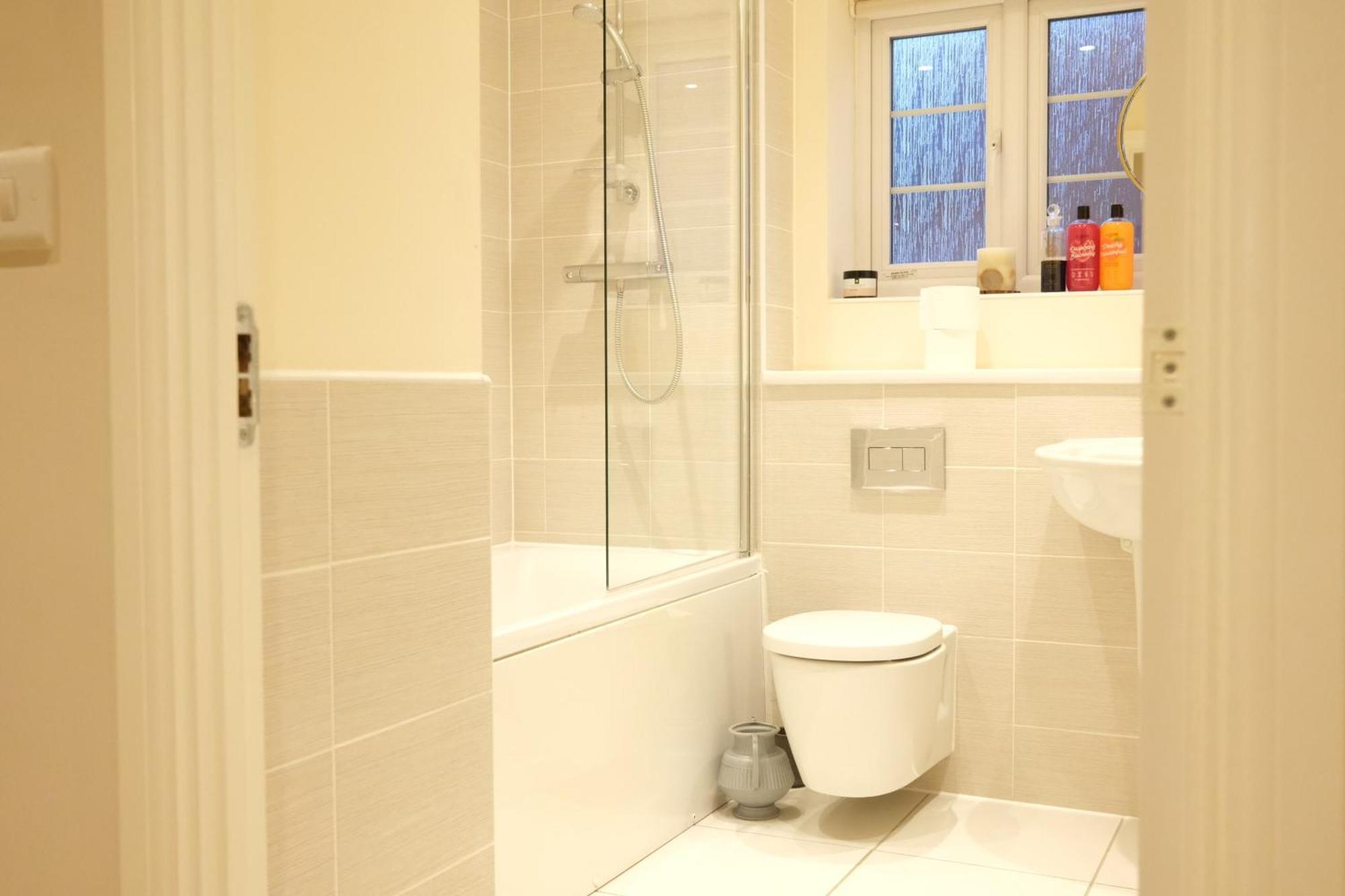 Luxury 6-Bedroom House 5 Minutes From Bicester Village Shopping Outlet 체스터톤 외부 사진