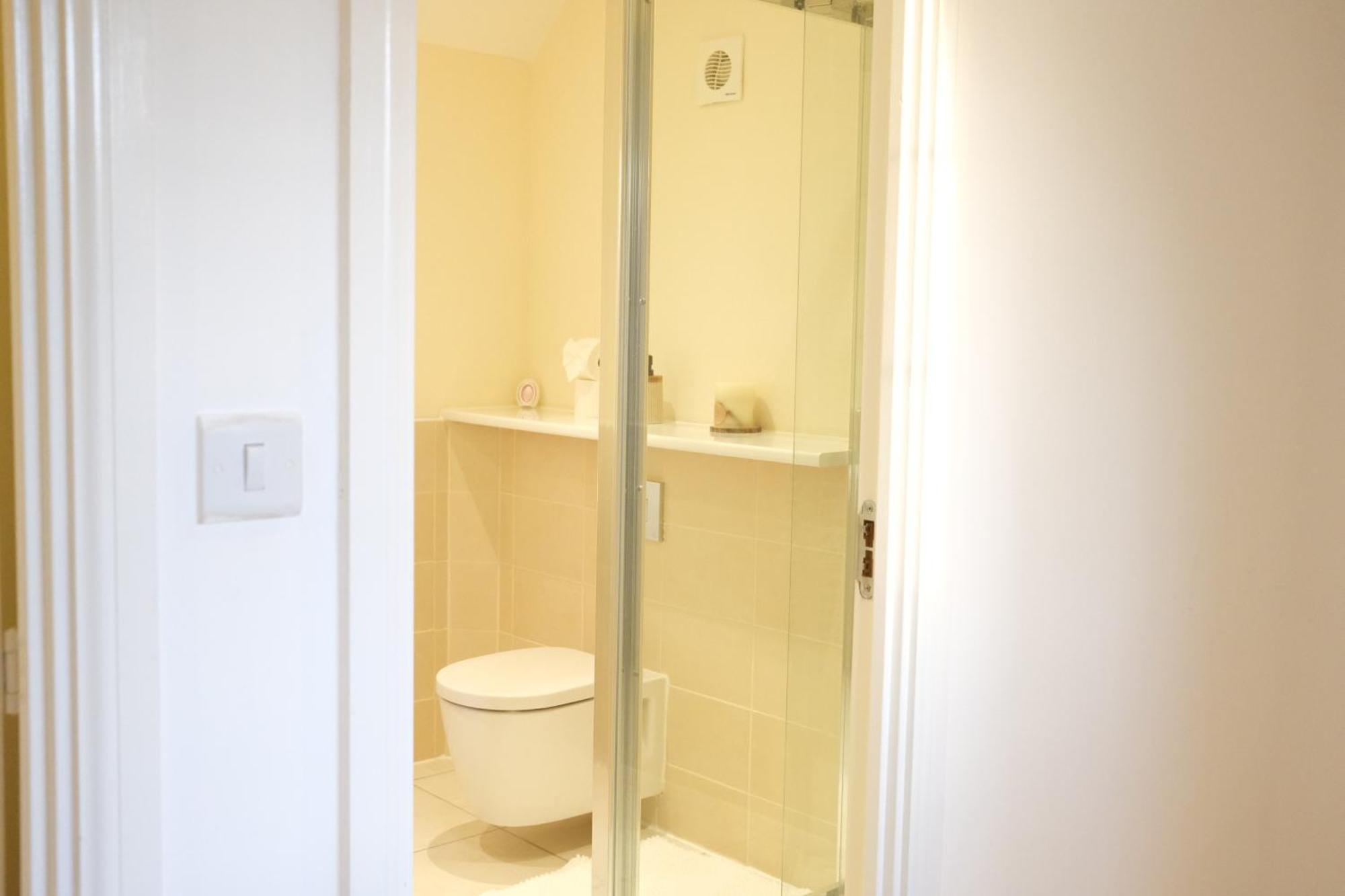 Luxury 6-Bedroom House 5 Minutes From Bicester Village Shopping Outlet 체스터톤 외부 사진